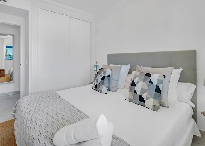 Vacation I Puerto Banus Sea Front, View, 24-7 Security, Pool