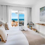 Vacation I Puerto Banus Sea Front, Sea View, New Decoration, Bbq, 24-7 Security, Pool Apartment Marbella