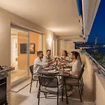 Vacation I Puerto Banus Sea Front, Sea View, New Decoration, Bbq, 24-7 Security, Pool *