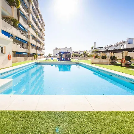 Vacation I Puerto Banus Sea Front, View, 24-7 Security, Pool * ماربيا