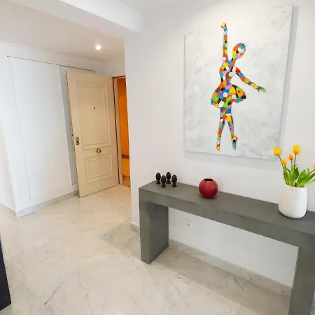 Vacation I Puerto Banus Sea Front, View, 24-7 Security, Pool Apartment
