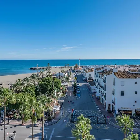 Vacation I Puerto Banus Sea Front, View, 24-7 Security, Pool Apartment Marbella