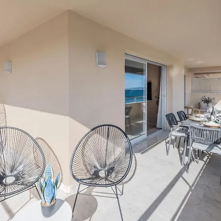 Apartment Vacation I Puerto Banus Sea Front, View, 24-7 Security, Pool *