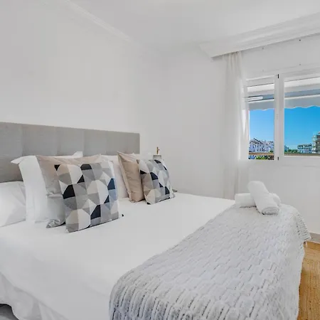 Vacation I Puerto Banus Sea Front, View, 24-7 Security, Pool