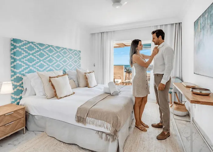 Vacation I Puerto Banus Sea Front, View, 24-7 Security, Pool דירה מארבלה