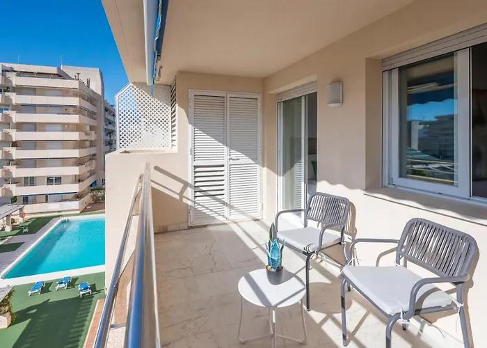 Vacation I Puerto Banus Sea Front, View, 24-7 Security, Pool Apartment Marbella